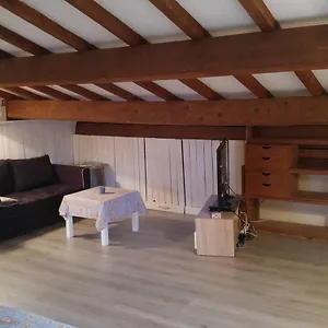  Affittacamere L'escoundudo